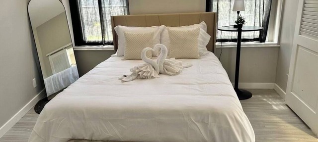 NEW Cozy Apt Bright + Modern W/D