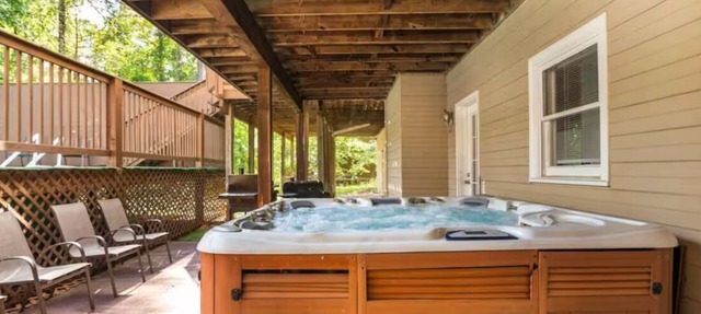 New Listing! Spacious 7BR 4BA Single Family Home W/Pool Hot Tub & Game Room