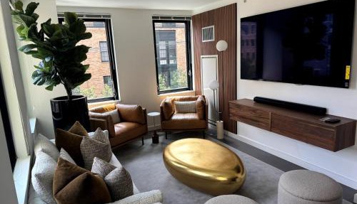 NEWLuxe 2bd2ba w Pool & More