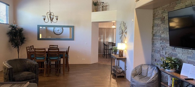 *Newly renovated home!* Staycation at the Legends