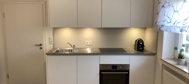 Newly renovated, modern vacation apartment 3