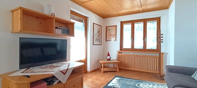 Nice apartment for 6 guests with WIFI, TV and balcony