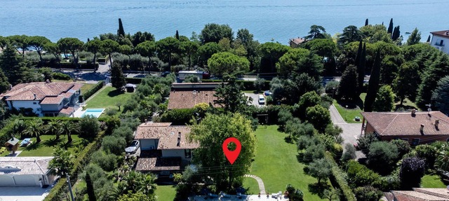 Nice home in Padenghe sul Garda BS