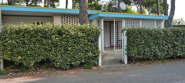 Nice villa with a private garden in a quiet area