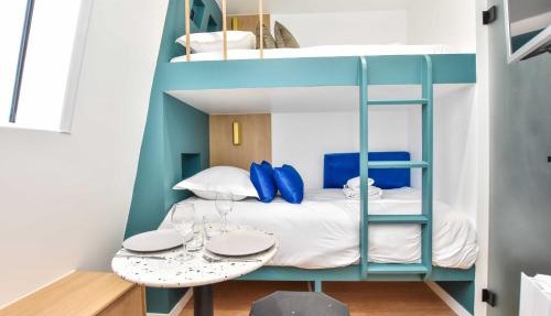 Nid Comfortable sous les Toits de Paris
