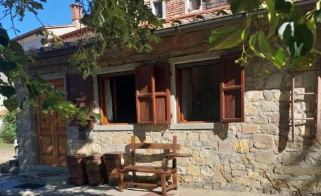 Nido Romantico Appartamento con 2 camere vicino a Poppi e Camaldoli