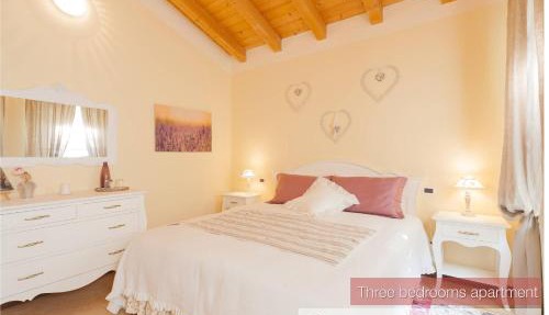 Nina Guest House