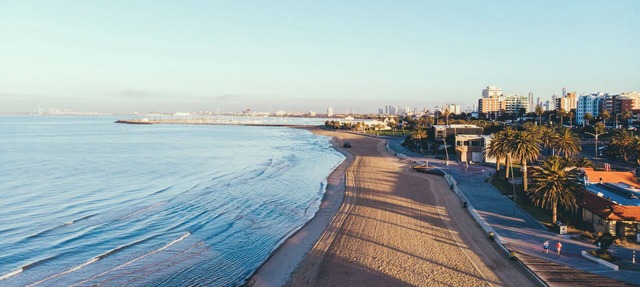 Nomads St Kilda Hostel