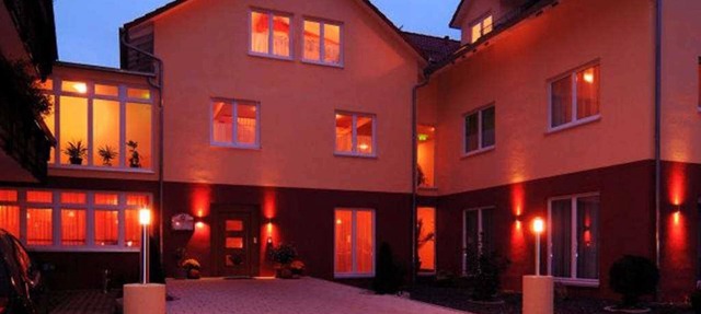 Non-smoking single room with toilet and shower - Hotel Restaurant Talblick