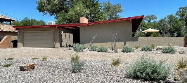 North Valley Mid Century Modern Retreat