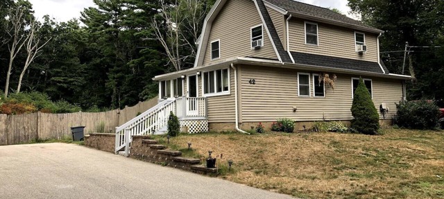 Nothing Fancy Older Pet Friendly Home – near I-95