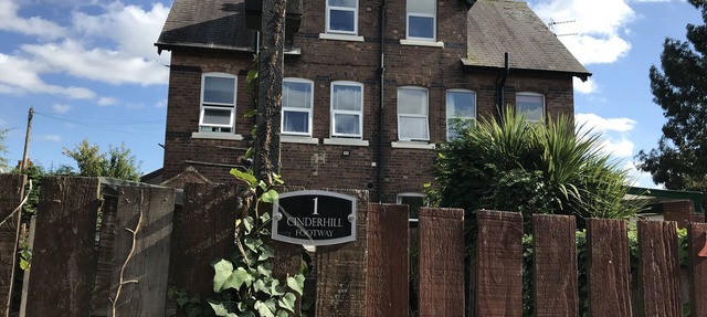 Nottingham Spacious Modern Home with Netflix & massive garden