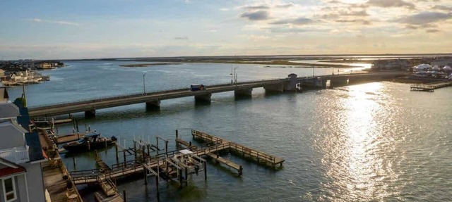 Now Booking Stone Harbor:Sail Away Bay Front Condo