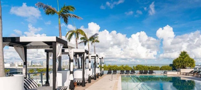 Ocean View Elegance | Rooftop Pool, Beach Access