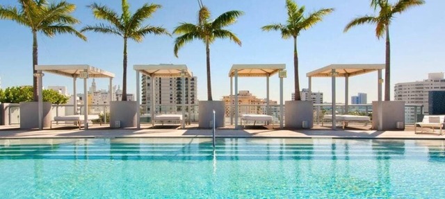 Oceanfront 4⋆Suite Rooftop Pool Private Beach
