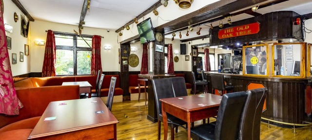 Old Oak Tree Inn