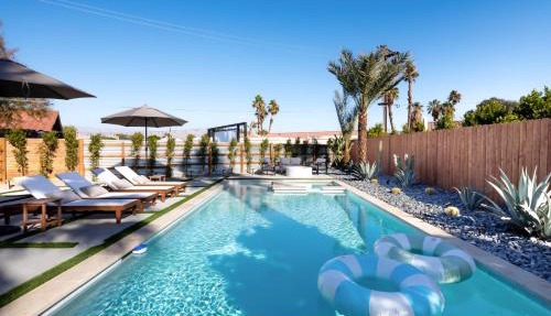 Olive Sand Desert House - Pool - Spa - Dogs - Close to All