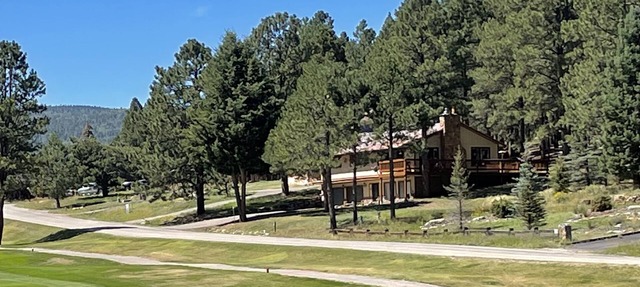 On Golf Course, 4 Bedrooms, 3 bathrooms, Sleeps 10