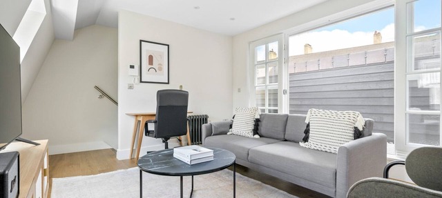 Open plan Waterloo, 2BR, New build, terrace, by Blueground
