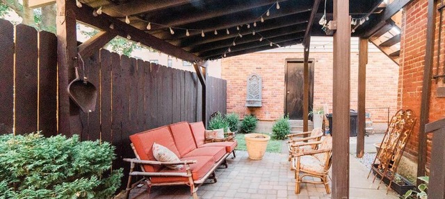 Outdoor Space - Parking - 1st Floor - Walkable