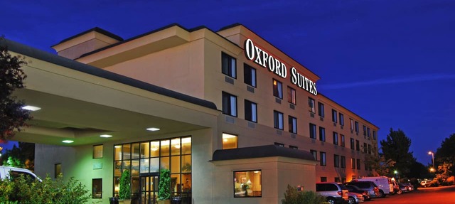 Oxford Suites Portland - Jantzen Beach