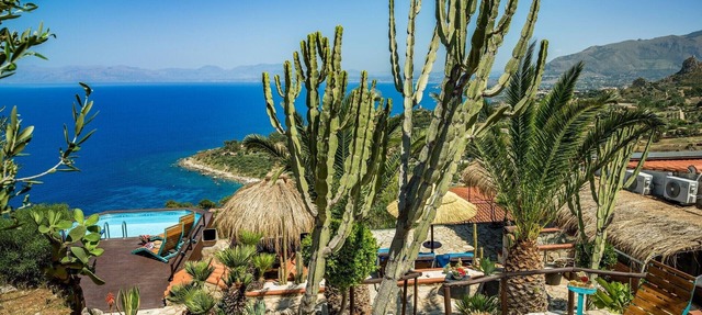 *PALMA DELLO ZINGARO* SPECTACULAR VIEW *SPA* *HEATED POOL*
