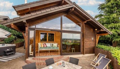 Panoramic Chalet Hot Tub, BBQ, view, terrace
