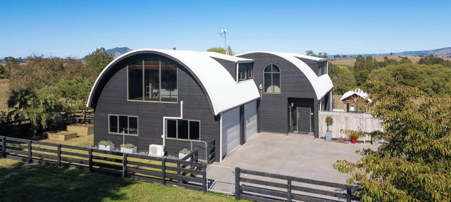 Panoramic mountain and rural views - central to key destinations