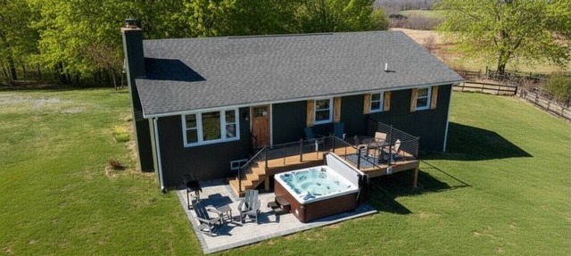 Panoramic Mountain Views + Private Hot Tub — Your Ultimate Shenandoah Valley Escape