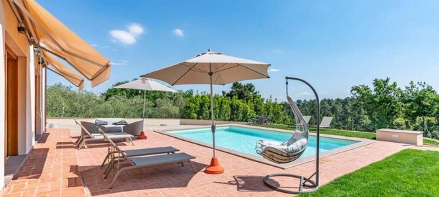 Panoramic villa with pool for private use