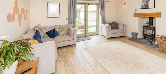 Pass the Keys | 2 Beech Tree Lane a 4 bedroom house