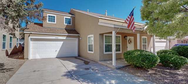 Peaceful 3bd/2.5ba home w/yard, garage