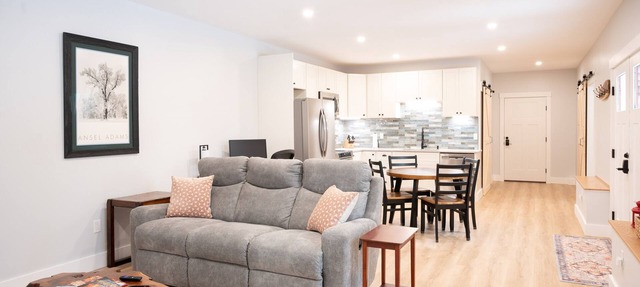 Peaceful Modern Retreat · Flexible Stays - Bow NH