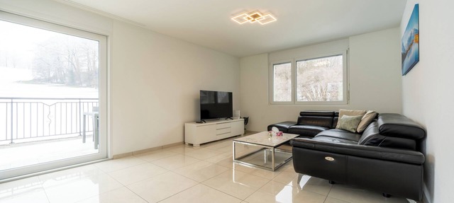 Peaceful Swiss Retreat | Parking + Private Balcony + Hi-Speed WiFi