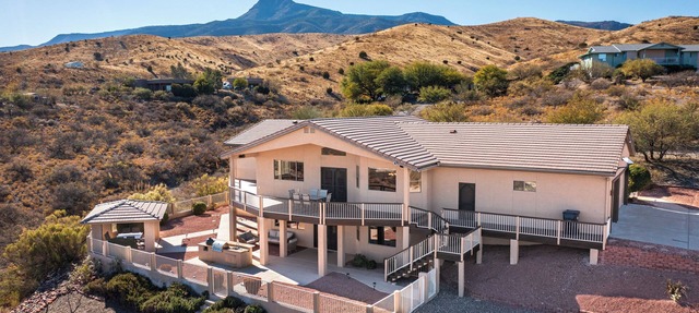 PeaksView Oasis - Spacious, central w/great views