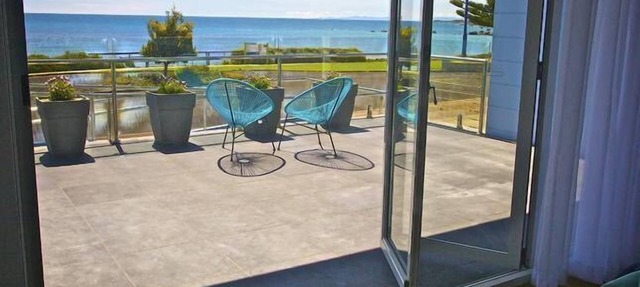 Penguin Beachfront Apartments