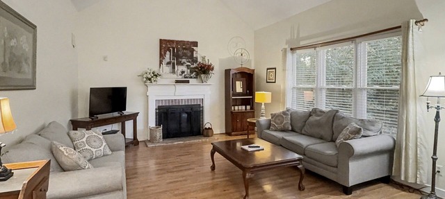 Perfect for Extended Stays! Fenced Yard, Pets Welcome