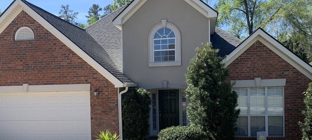 Perfect Location ! Walking Distance !