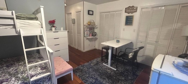 Perfect mini studio with AC near NYC