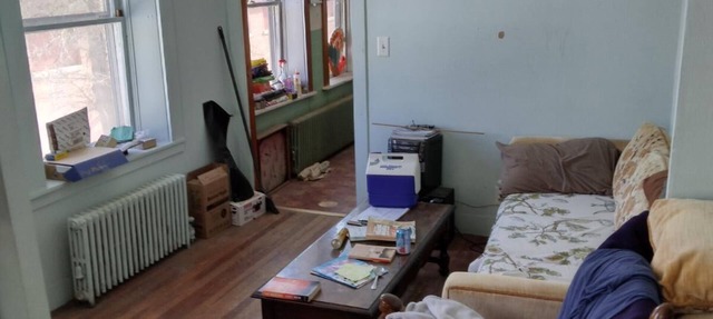 Pet and Family Friendly House in former General Store.