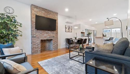 Pet Friendly 3 Bdrm House with Private Yard