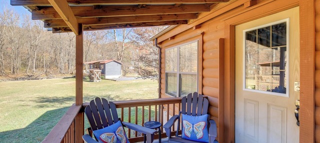 Pet-Friendly Damascus Cabin w/Deck & Mtn Views!