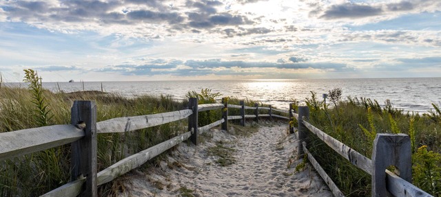 Pet-friendly Home Just One Block From The Delaware Bay
