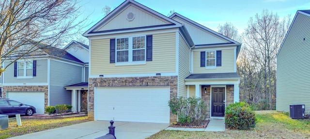 Pet-friendly Home Just Outside Downtown Charlotte!