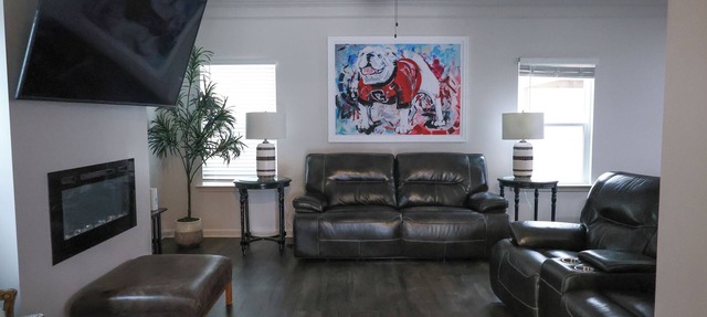 Pet-friendly home minutes from Downtown/UGA Campus