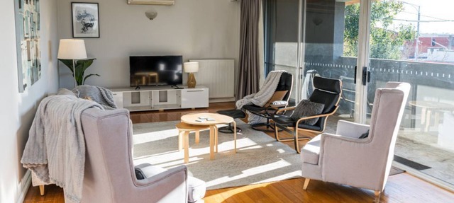 🐶 PET FRIENDLY : Large 5bd,3bth,pool,public transport .🐶