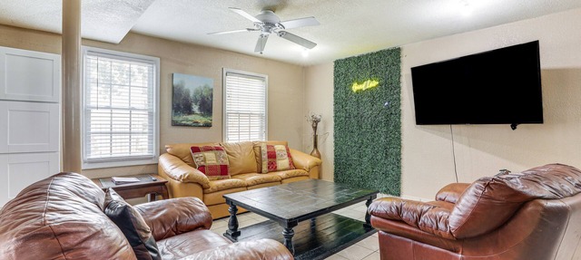 Pet-Friendly Lilburn Duplex w/Patio & Grills!