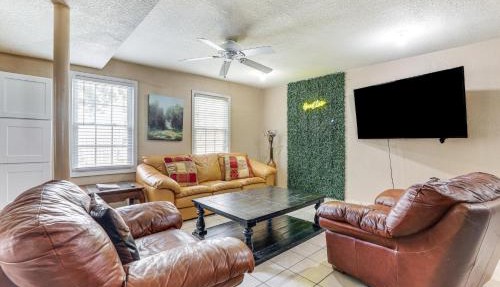 Pet-Friendly Lilburn Duplex w/Patio & Grills!