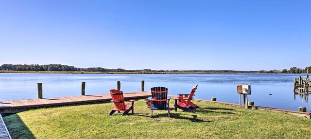 Pet-Friendly Quantico Home w/River Views!