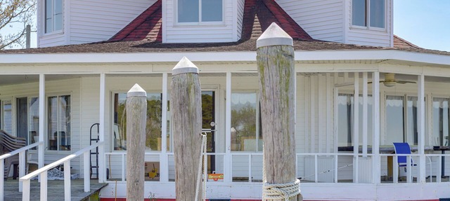 Pet-friendly Smith Island Cottage w/Golf Cart!